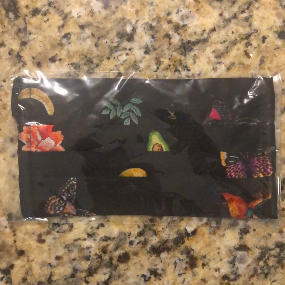 Johnny was face mask silk